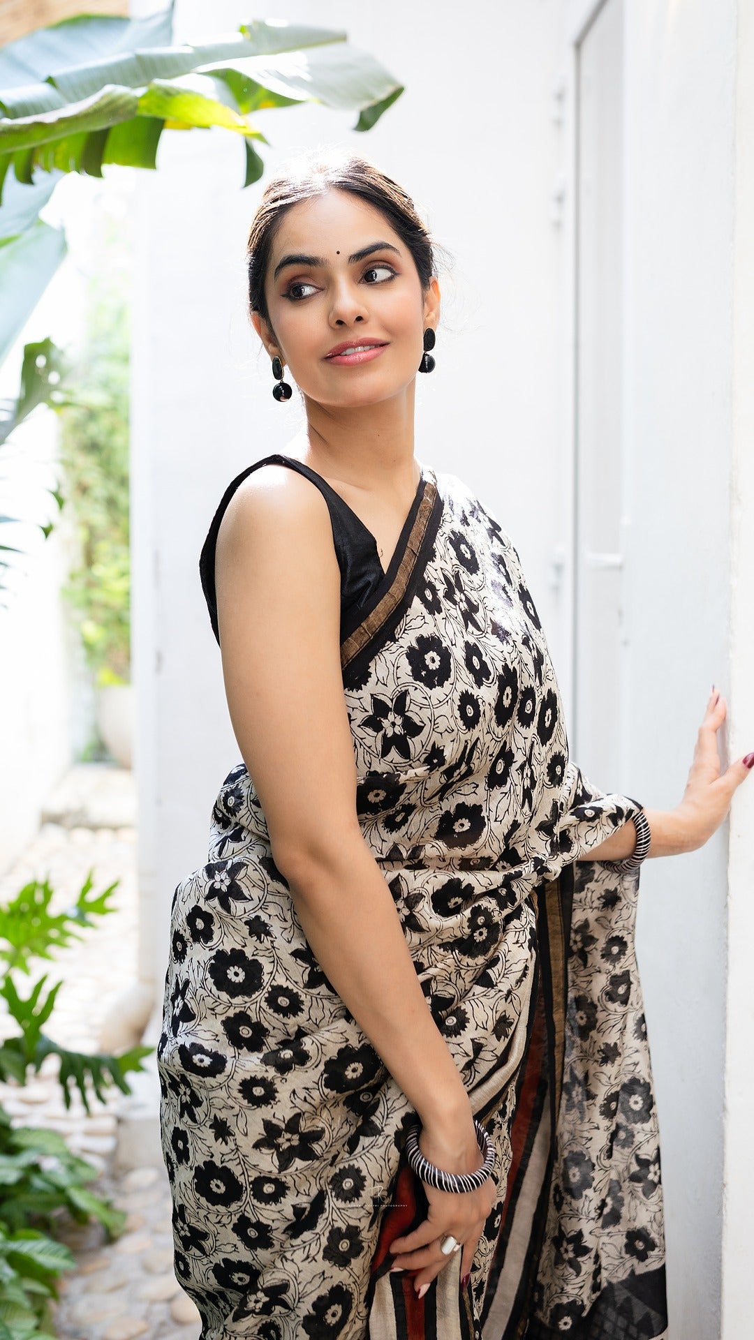 Mira Black and Maroon Floral Maheshwari Silk Hand Block Print Saree